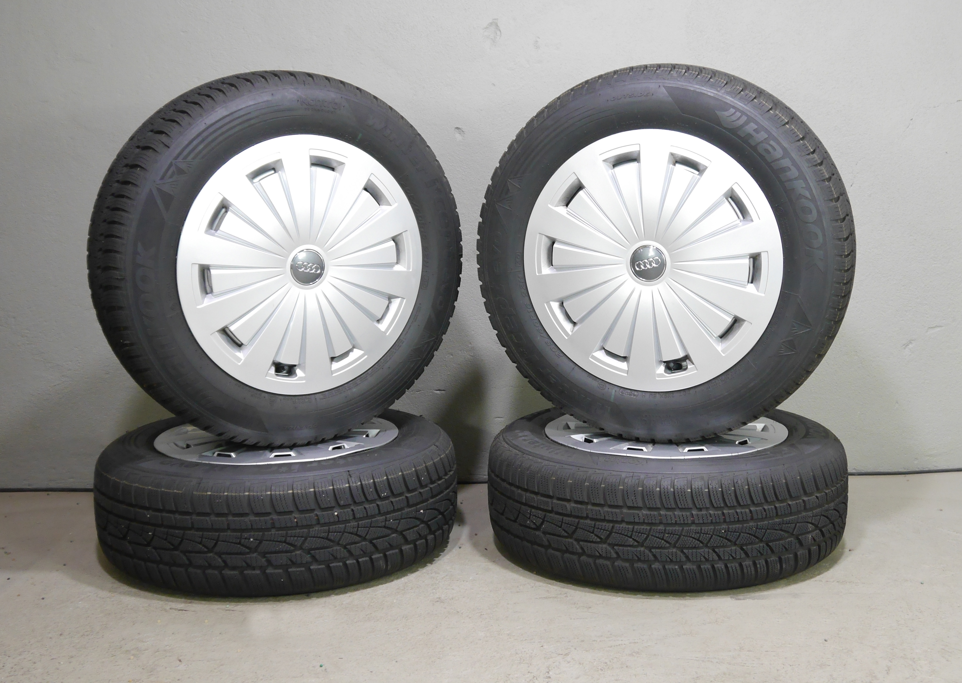 Audi A4 Stahlradsatz – Winter 205/60 R16 92H (AO) – 8W0601025-